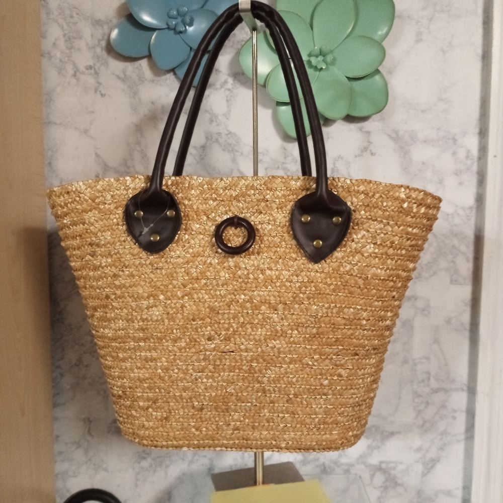 Totes - Picture 3 of 3